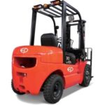 Montacarga eléctrica EP-EFL302-3TN con batería de litio 280 AH